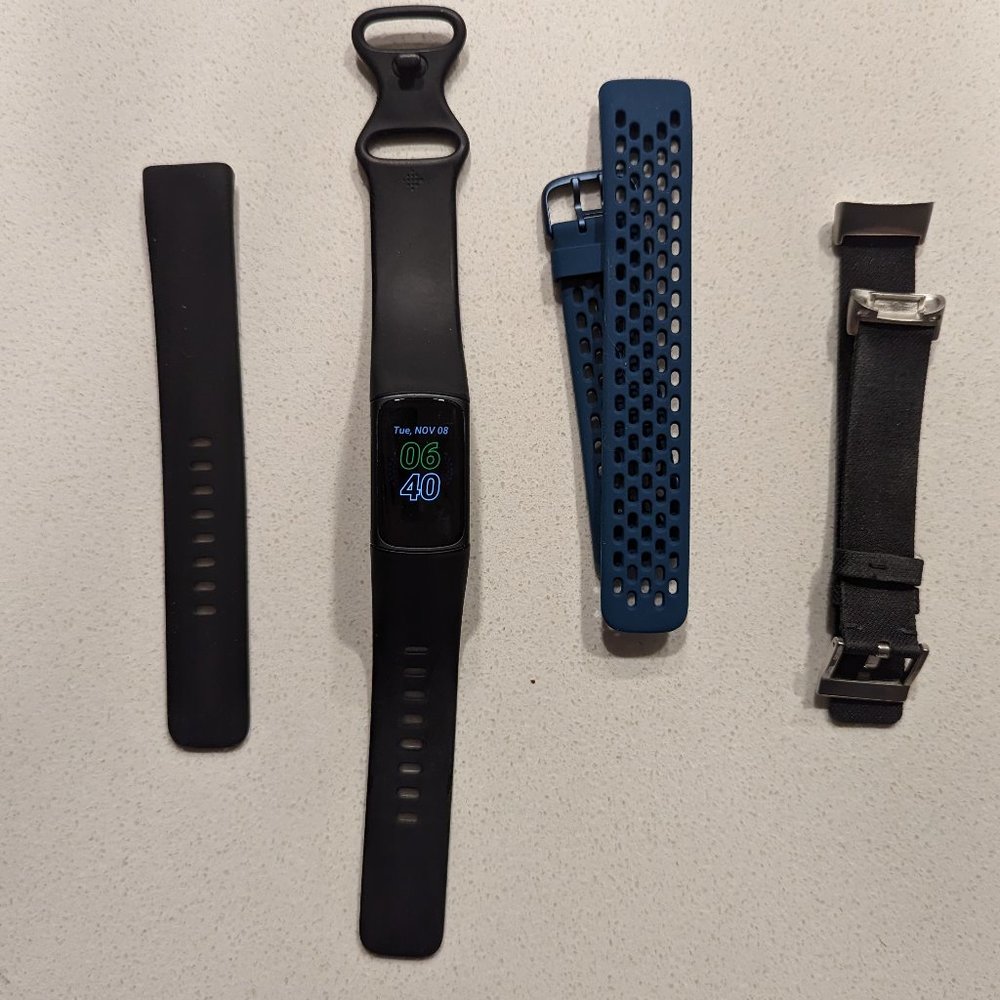 Fitbit Charge 5